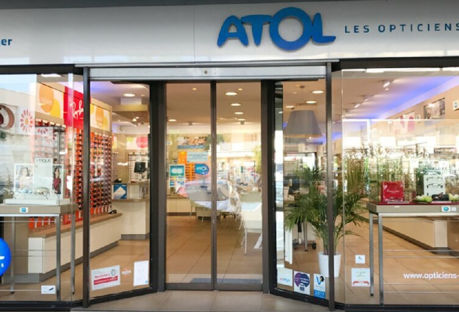 LOCAL COMMERCIAL à LOUER — photo 1
