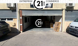 Local industriel  239 m² à louer à Le Cannet (06110)