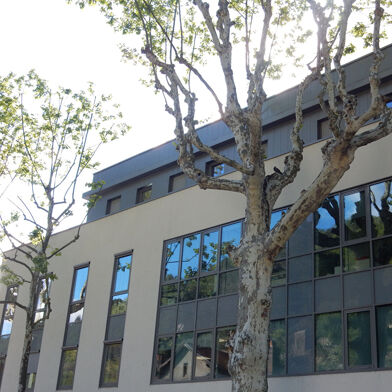 Bureau 5 pièces 386000 €