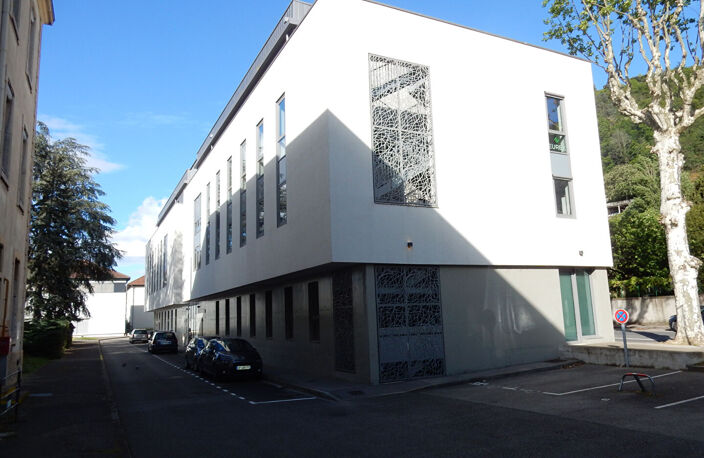 Bureaux - Vienne  Saint Germain - 172 m2 — photo 2