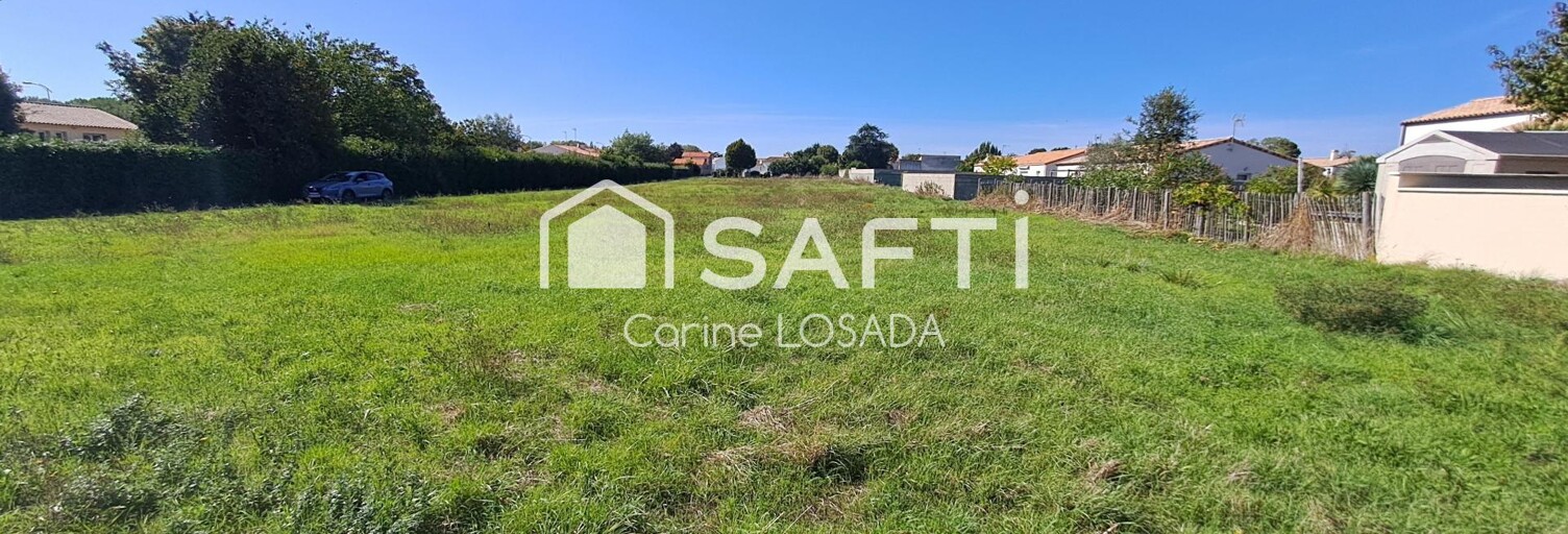 Terrain  7429 m² à vendre à Les Magnils-Reigniers (85400)