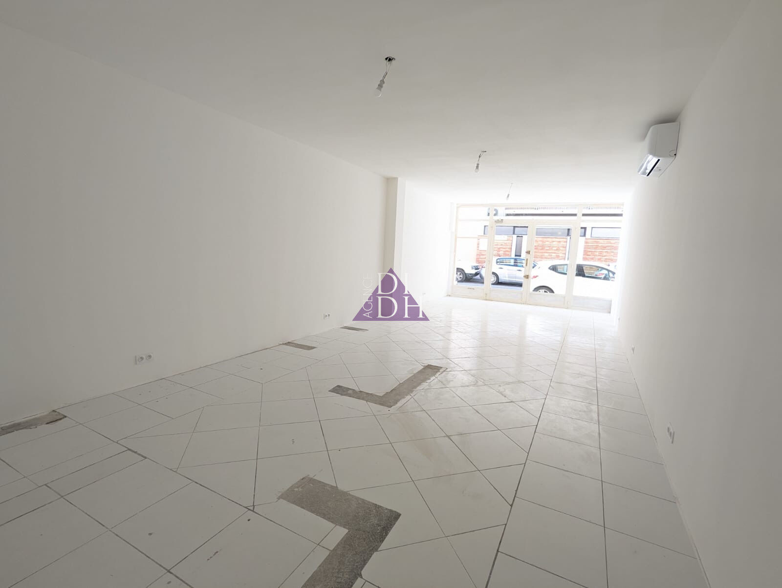 Local commercial  à louer Hyères 83400