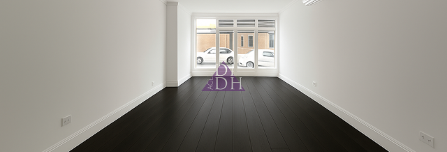 Commerce  63 m² à louer à Hyères (83400)