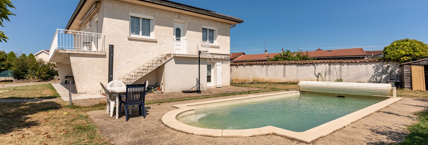 Maison 7 Pièces 205 m² à vendre à Unias (42210)