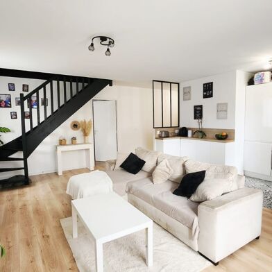 Appartement 4 pièces 270000 €