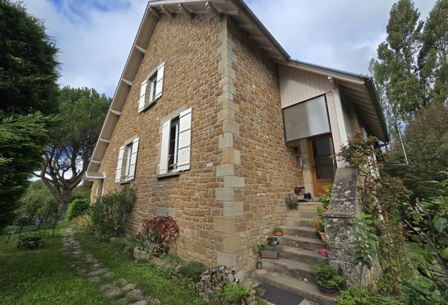 Vente maison 4 pièces 153 m² Faycelles (46100) — photo 1
