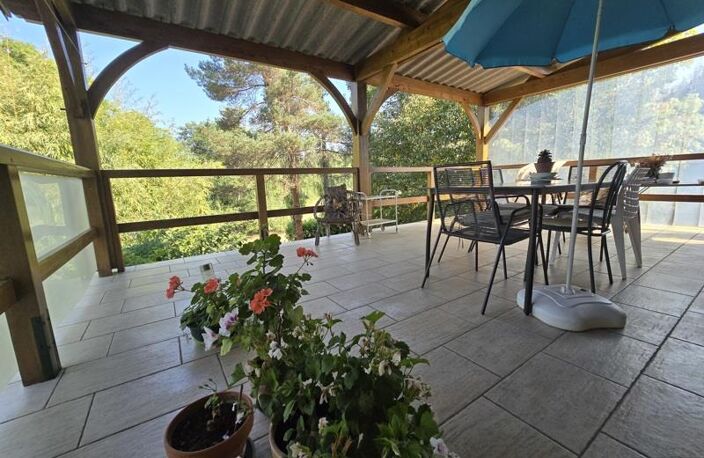 Vente maison 4 pièces 153 m² Faycelles (46100) — photo 2