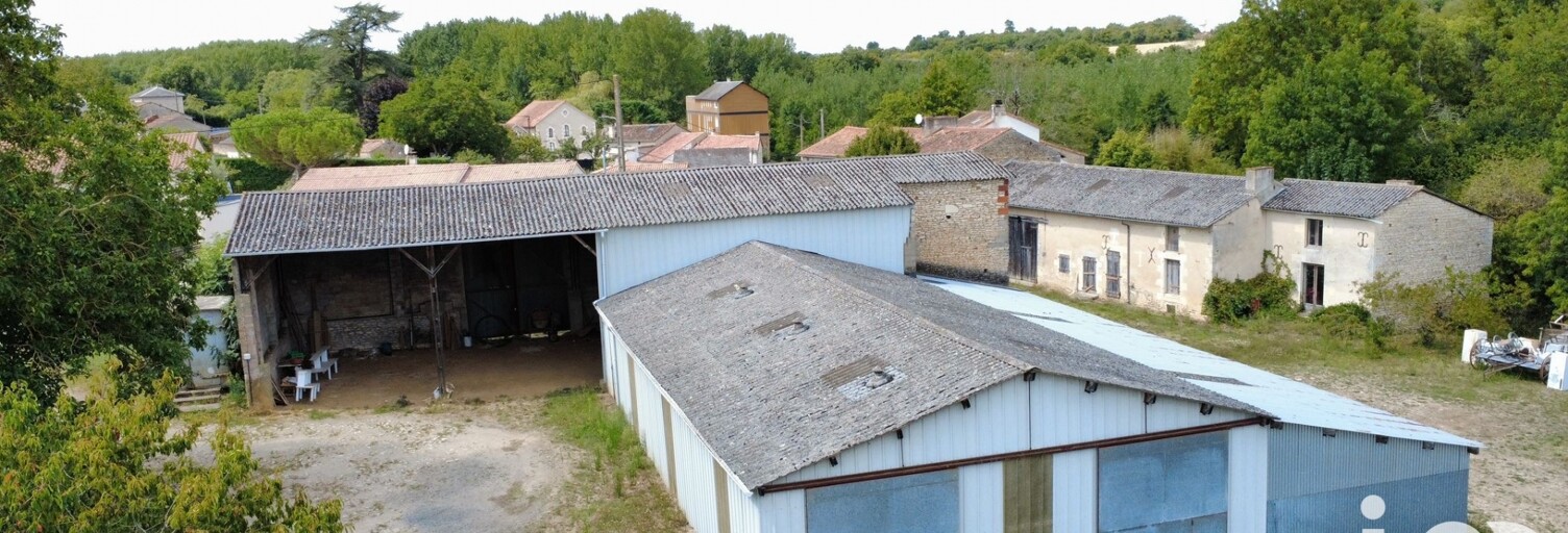 Terrain  2220 m² à vendre à Vouillé (86190)