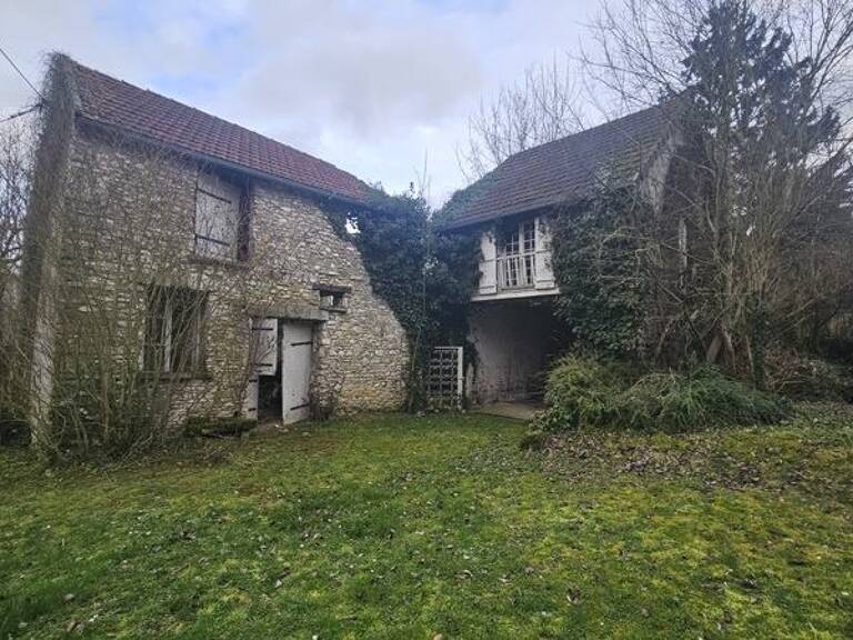 Maison en pierre de 1 pièces principales — photo 1