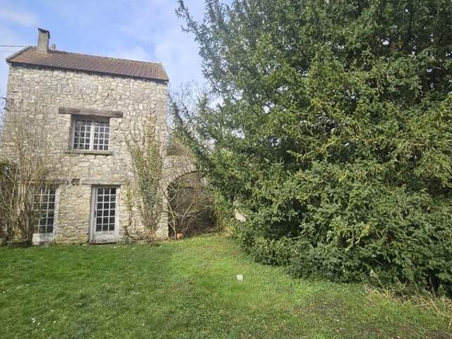 Maison en pierre de 1 pièces principales — photo du bien