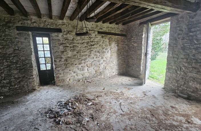 Maison en pierre de 1 pièces principales — photo 3