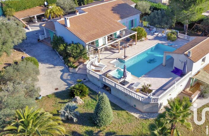 Vente Maison/villa 10 pièces — photo 2
