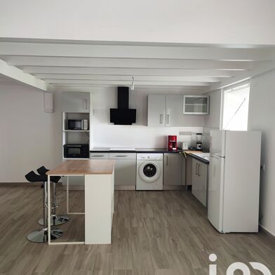 Maison 4 pièces 1500 €