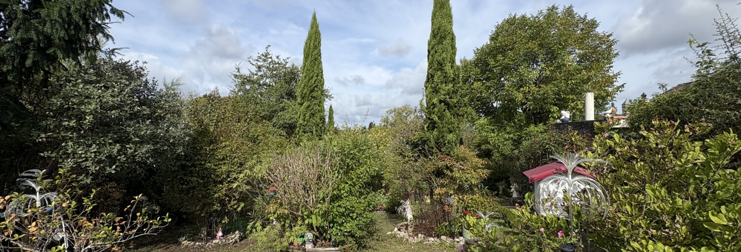 Terrain  1131 m² à vendre à Villefranche-de-Lonchat (24610)