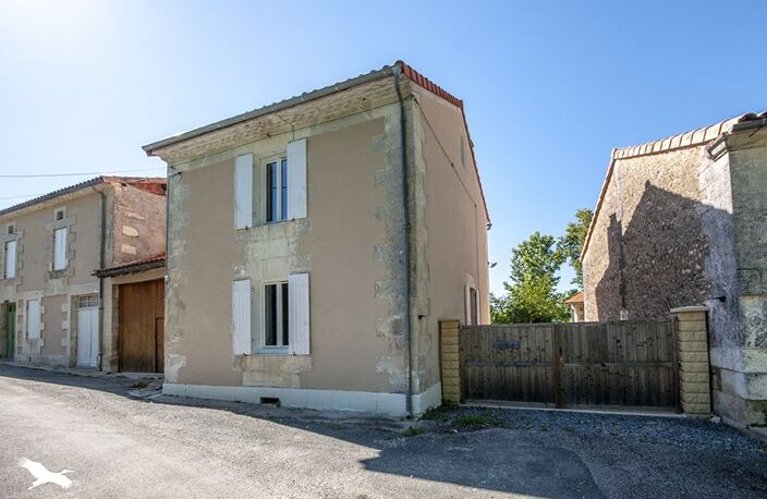 Maison en pierre de 4 pièces principales — photo 3