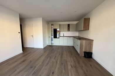 Appartement 3 pièces 254880 €