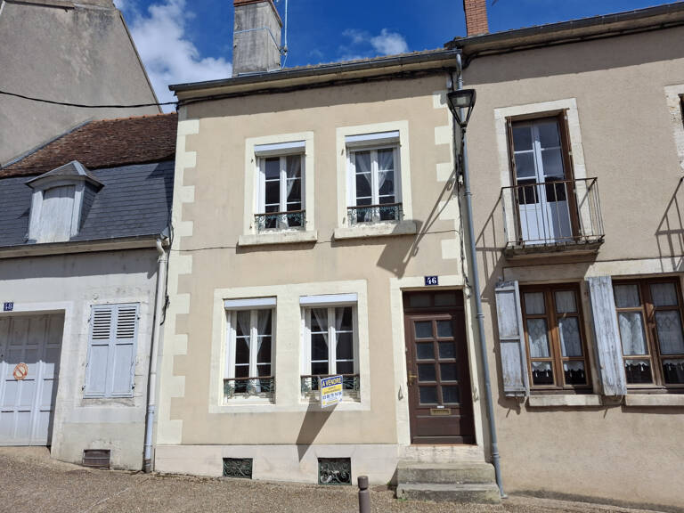 Centre-ville La Charité sur Loire, proche gare — photo 1