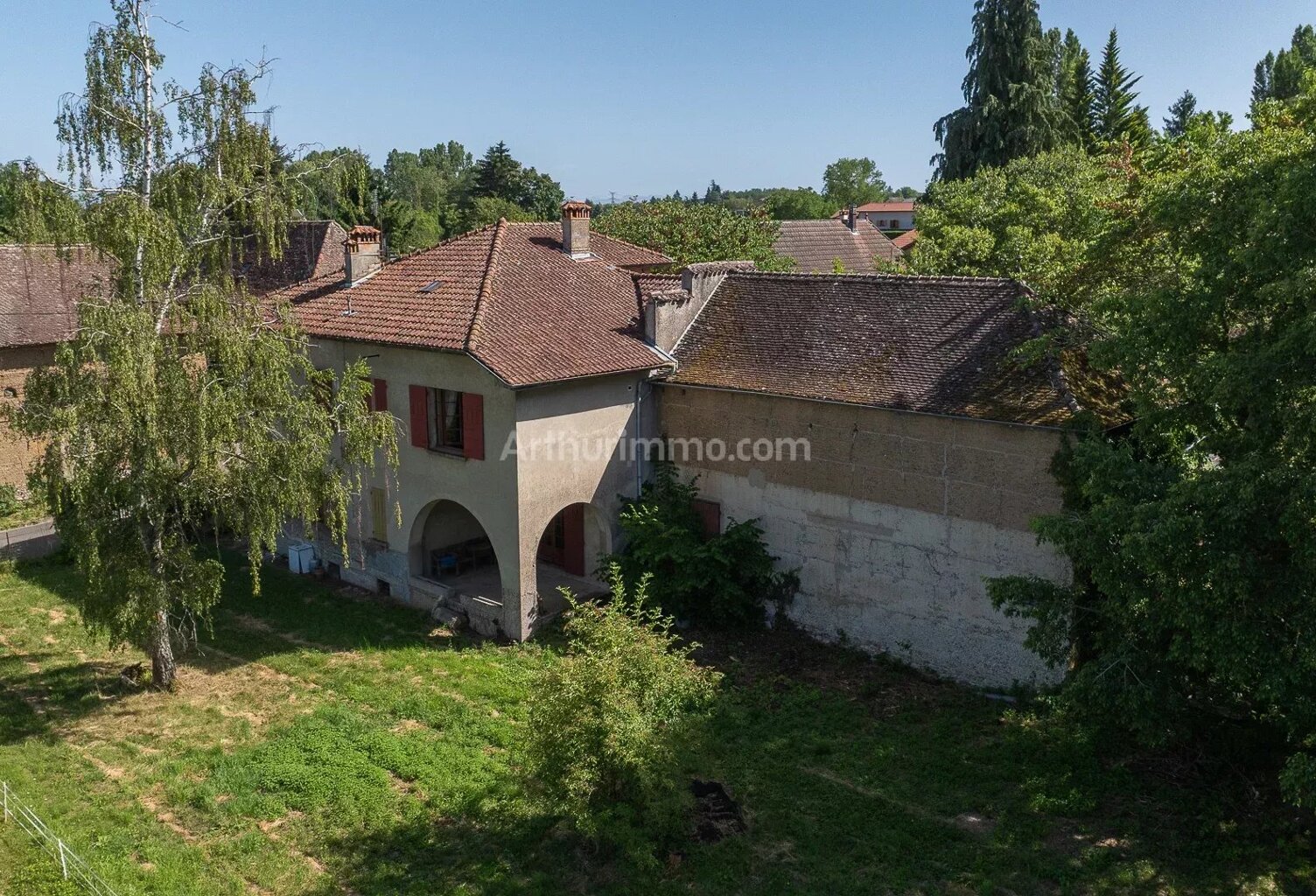 PROPRIETE DOLOMIEU 230 m² HABITABLE SUR 4830 m² — photo 1