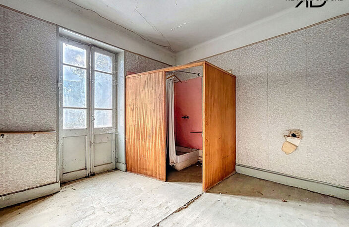 Appartement A RENOVER 50m² à VALS LES BAINS — photo 2