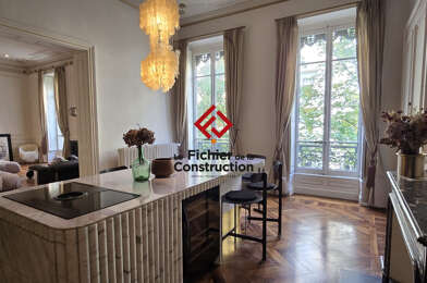 Appartement 4 pièces 2150 €