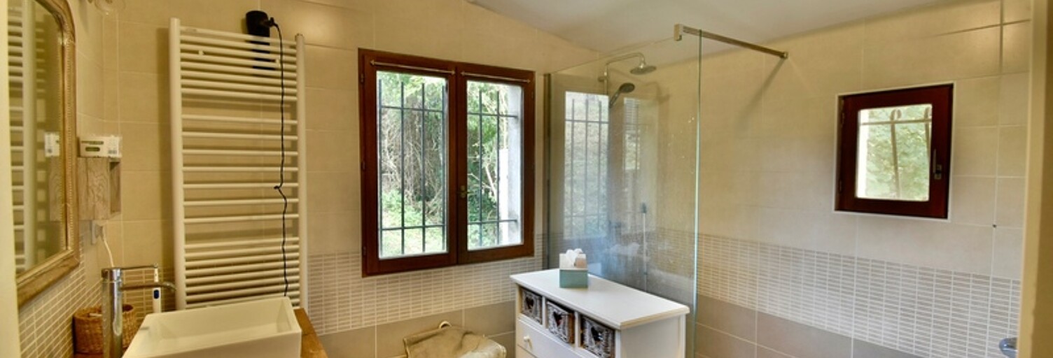 Maison 6 Pièces 180 m² à vendre à Le Tourne (33550)