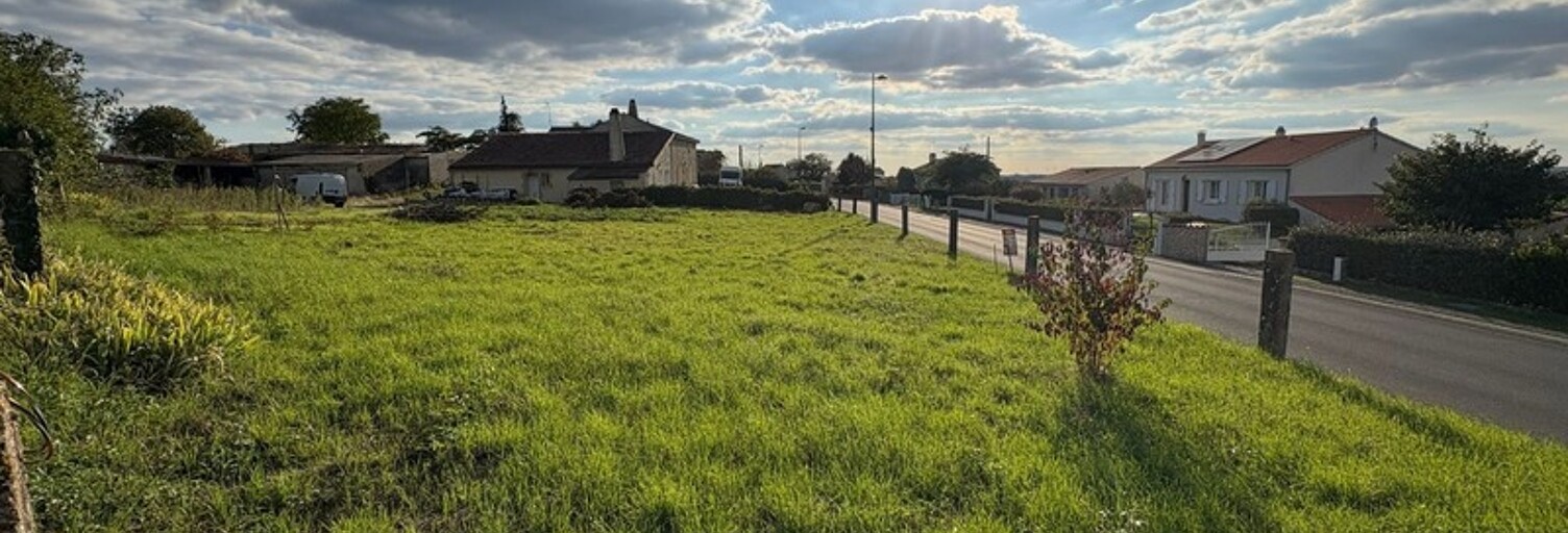 Terrain  605 m² à vendre à Saint-Michel-le-Cloucq (85200)