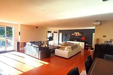 Appartement 4 pièces 392500 €