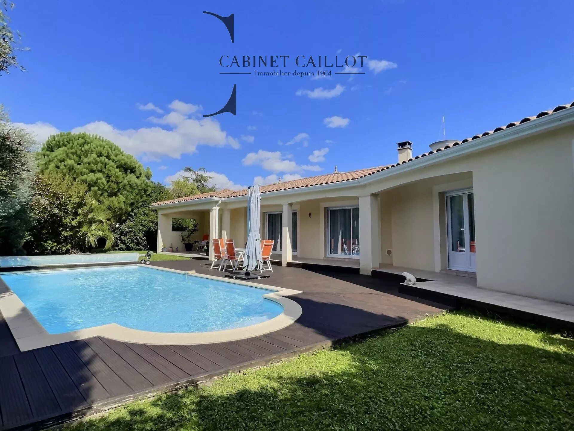 Villa / Maison  T7 à vendre Chaniers 17610