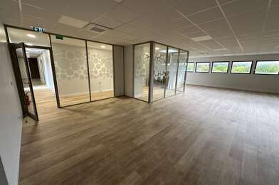 Bureau 2 pièces 3911 €