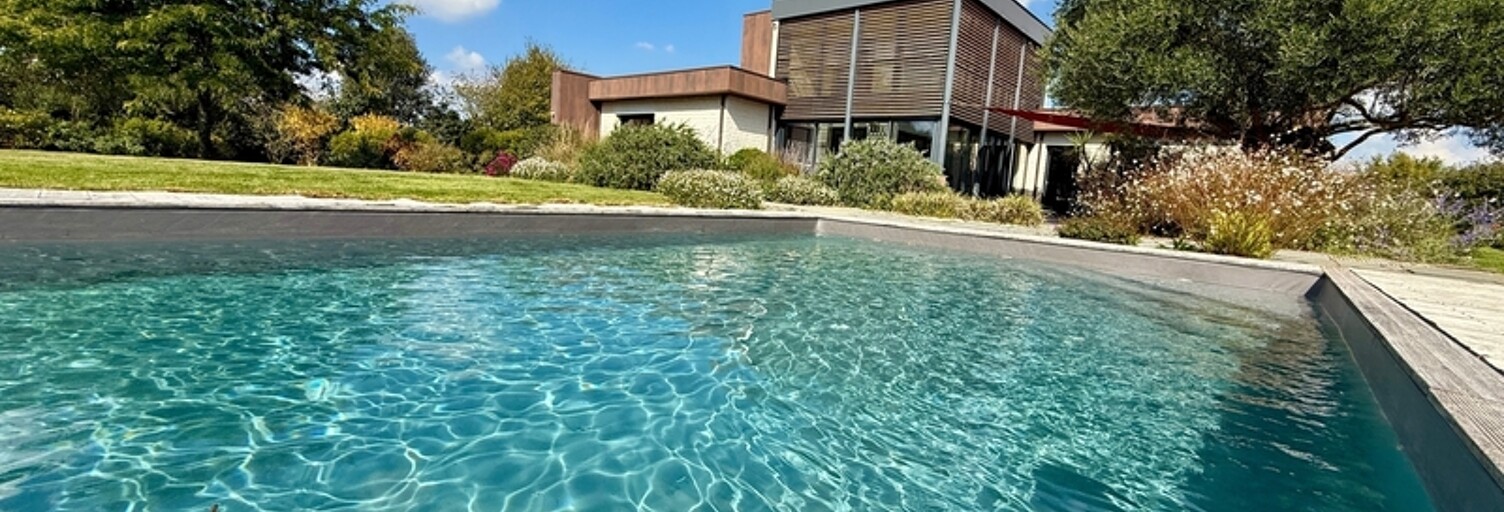 Maison 9 Pièces 245 m² à vendre à Bazoges-en-Paillers (85130)