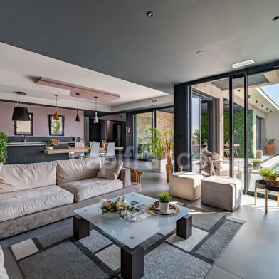 Maison 6 pièces 940000 €