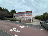ENTREPOT/BUREAUX 800 M² A LOUER OZOIR LA FERRIERE — photo 2