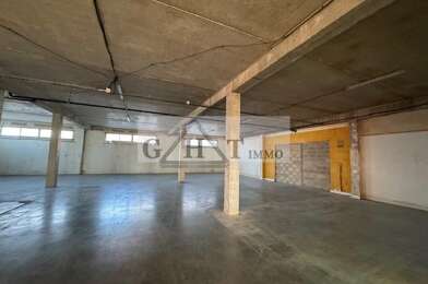 Local industriel  4133 €