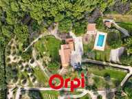 EXCLUSIVITÉ ORPI : Propriété de type 7 de 204 m² sur un beau terrain avec garage, piscine et pool house — photo 3