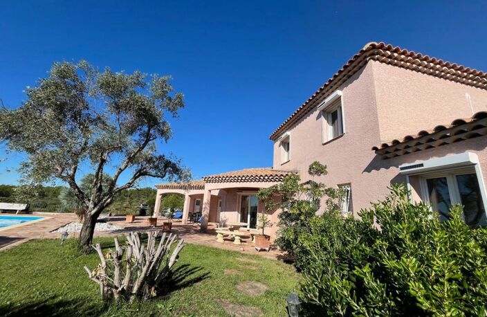VILLA  PROVENCALE  -  VUE MER — photo 2