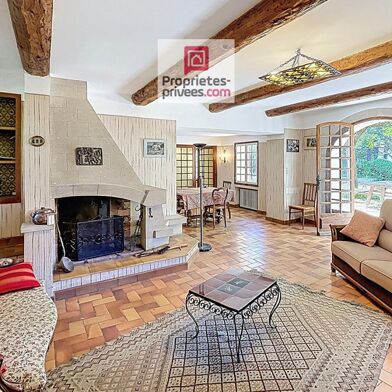 Maison 9 pièces 649000 €