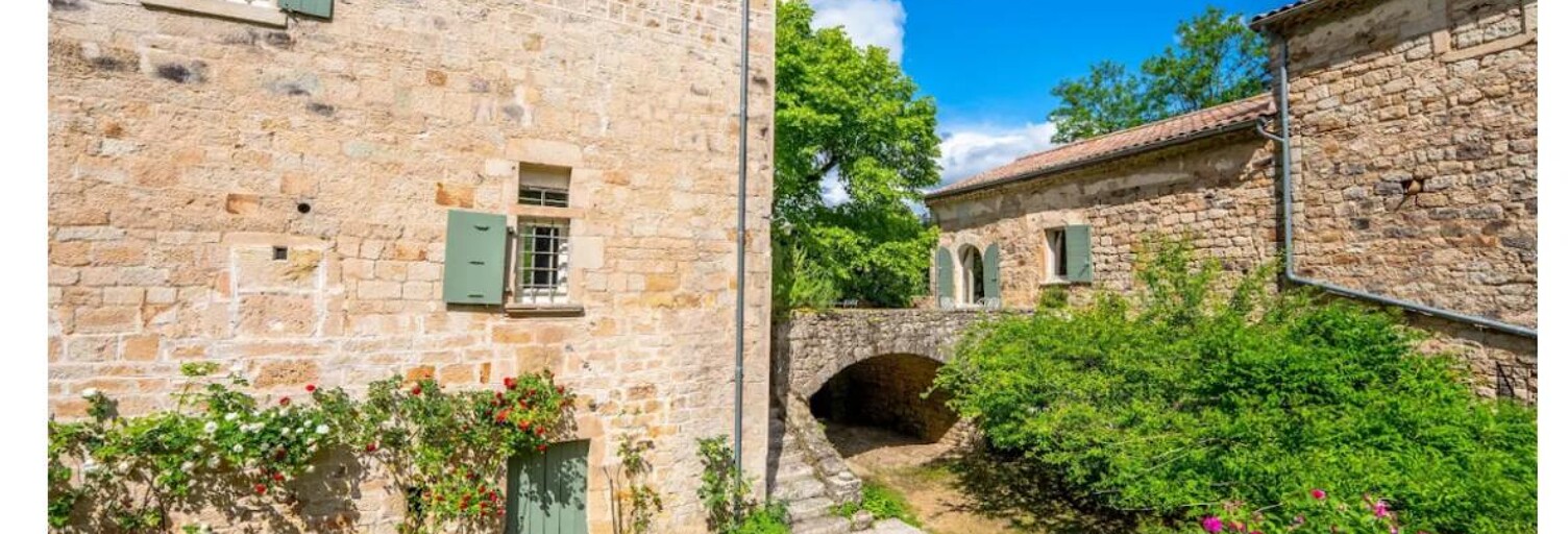 Maison 8 Pièces 369 m² à vendre à Chassiers (07110)