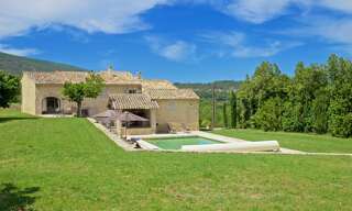 Maison 8 Pièces 220 m² à vendre à Bonnieux (84480)