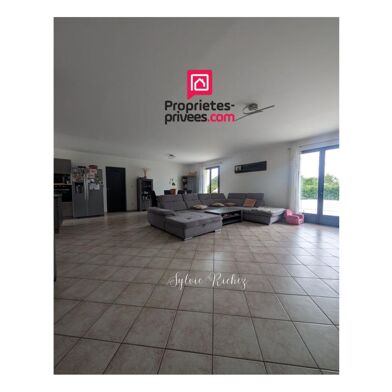 Maison 6 pièces 270390 €