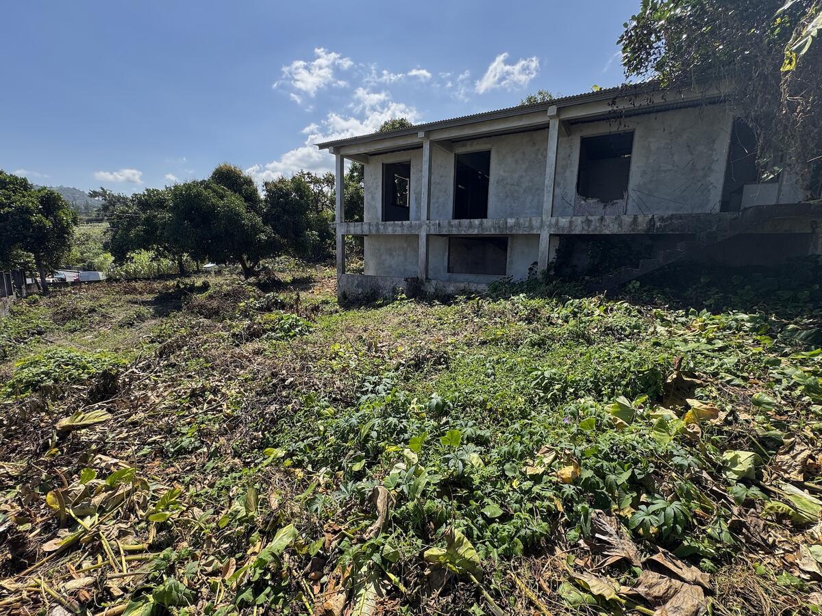 Villa / Maison  T2 à vendre Saint-Joseph 97480