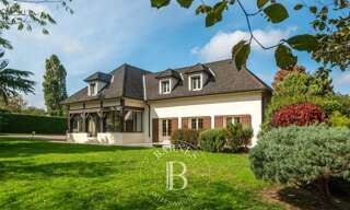 Maison 10 Pièces 296 m² à vendre à Saint-Genis-les-Ollières (69290)