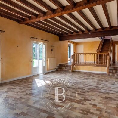 Maison 10 pièces 890000 €