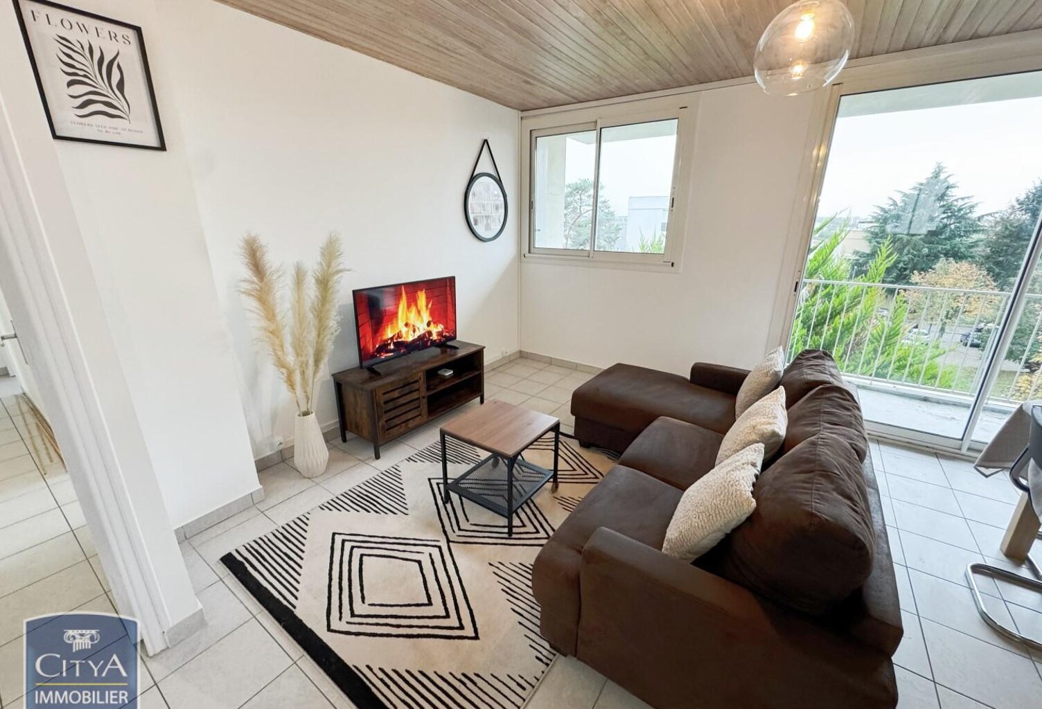 Location appartement 1 pièce 9 m² à Cholet (49300) — photo 1