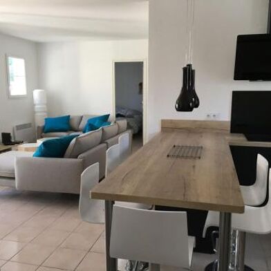 Maison 3 pièces 950 €