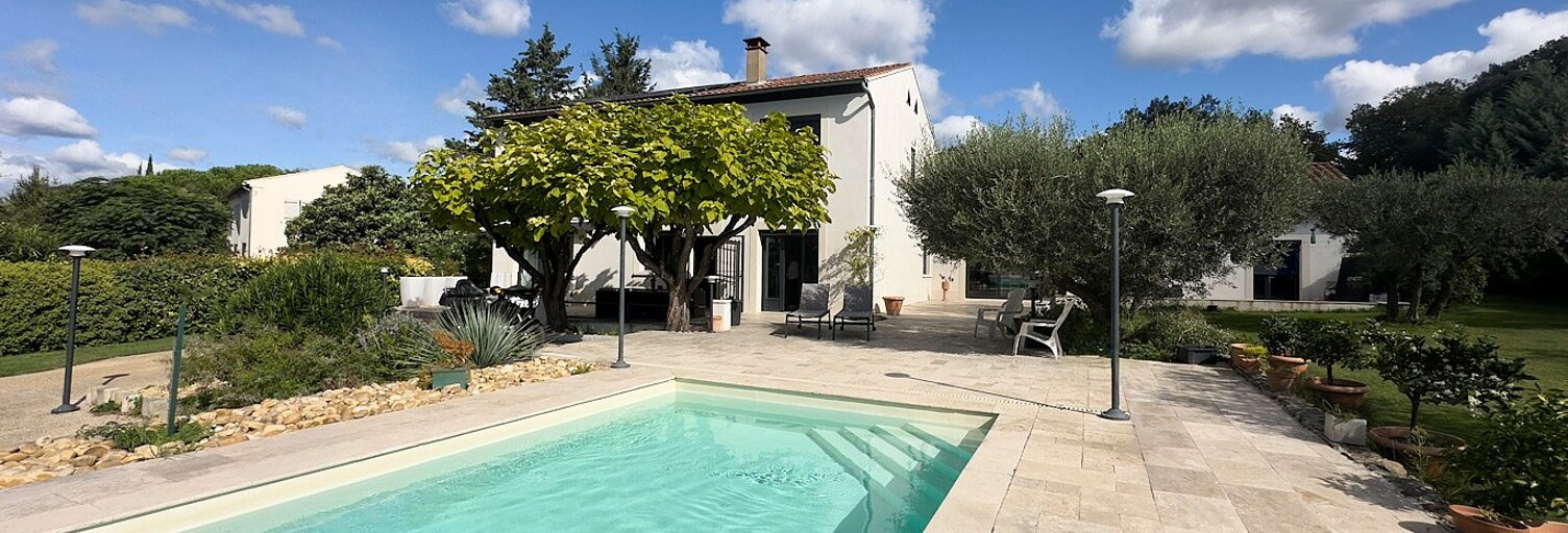 Maison 7 Pièces 312 m² à vendre à Uzès (30700)