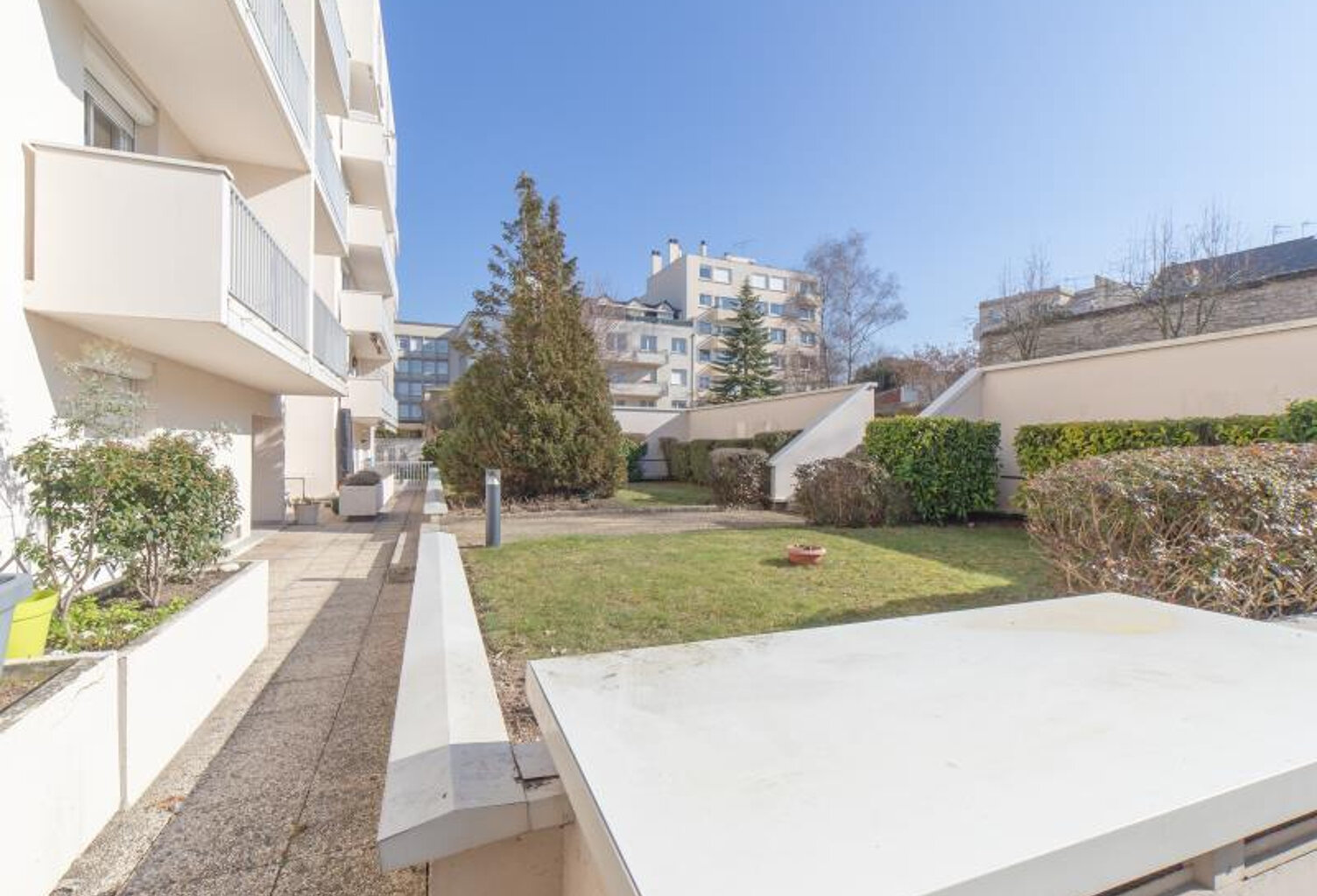 Vente appartement   Reims (51100) — photo 1