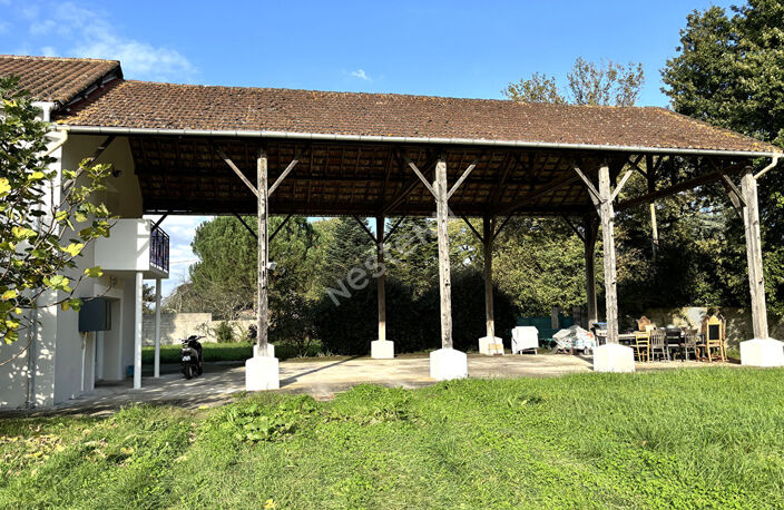 Grande maison récente de 320 m² sur un terrain de 2392 m2 avec partie constructible pour une seconde maison indépendante — photo 2