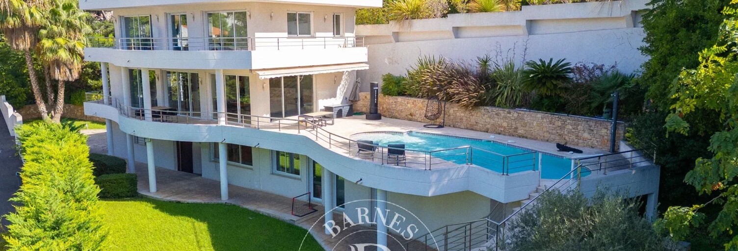 Maison 8 Pièces 243 m² à vendre à Marseille 7 (13007)