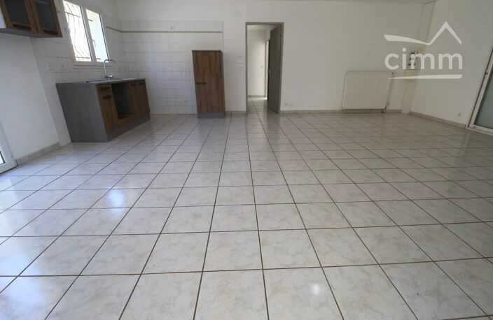A vendre une villa 4 faces de plain pied avec un garage et un ja — photo 4