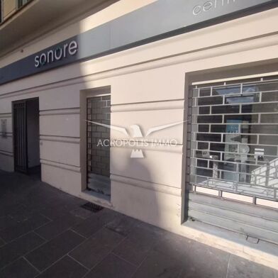 Commerce 4 pièces 2360 €